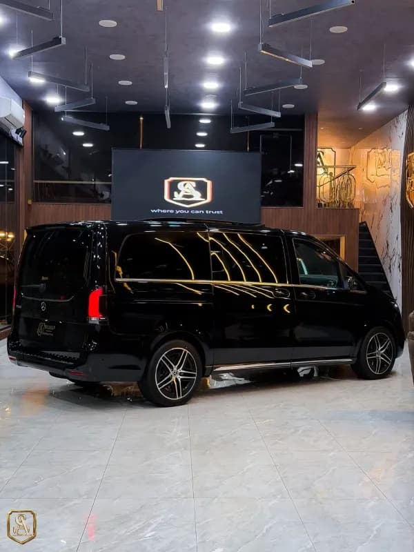 Mercedes-Benz V 300 2026 AMG Black Automatic — New
