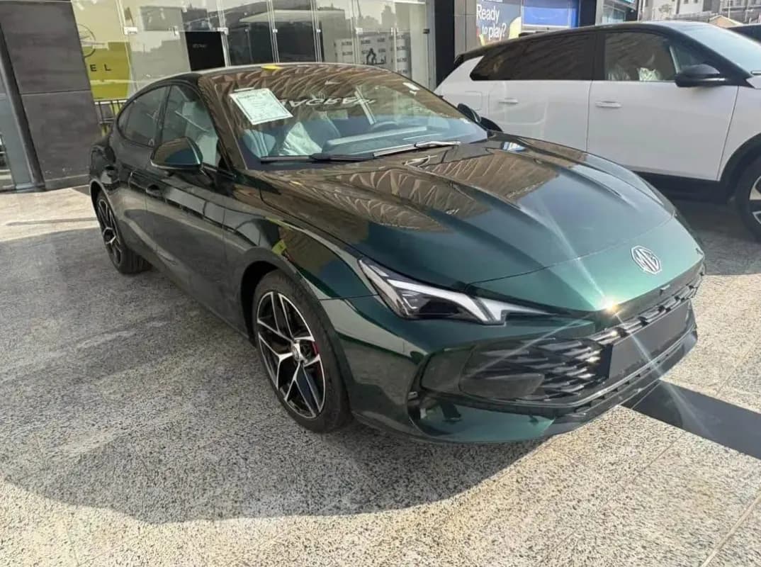 ام جي 7 2026 تروفي أخضر زيتي أوتوماتيك — جديدة