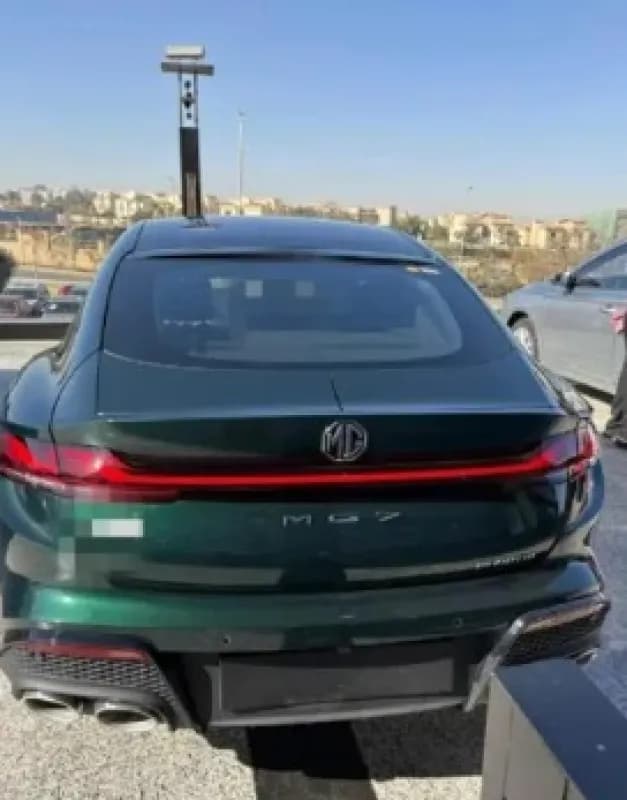 ام جي 7 2026 تروفي أخضر زيتي أوتوماتيك — جديدة