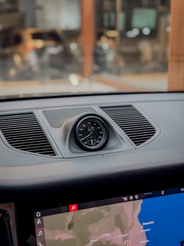Porsche Macan 2024 T Black Automatic — Used
