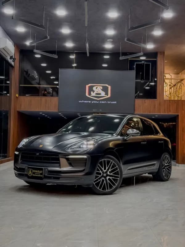 Porsche Macan 2024 T Black Automatic — Used