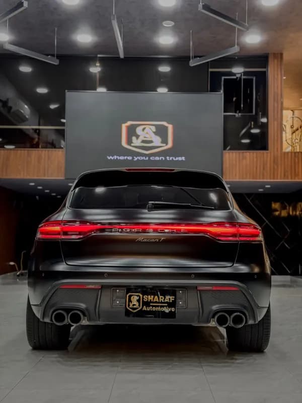 Porsche Macan 2024 T Black Automatic — Used
