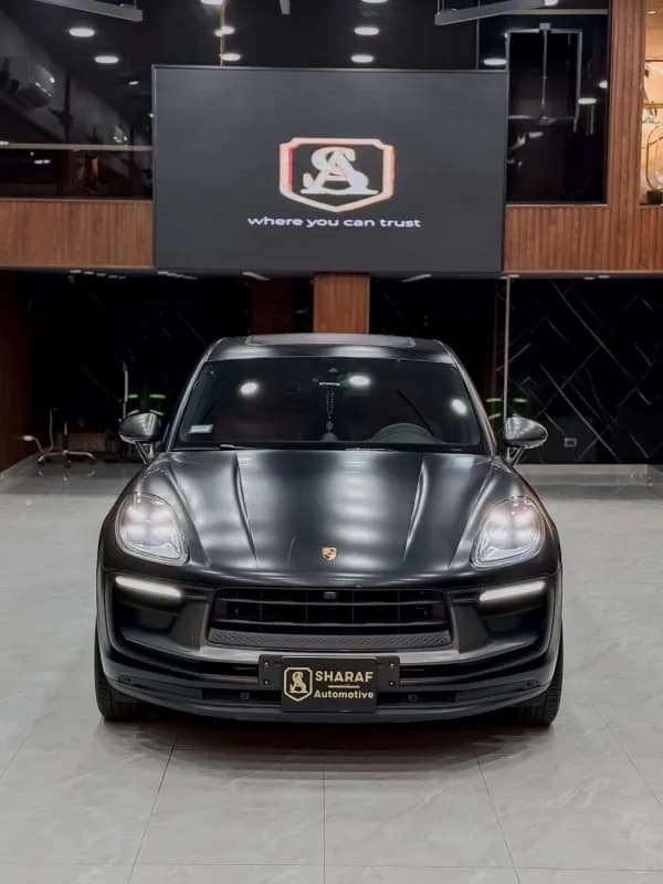 Porsche Macan 2024 T Black Automatic — Used
