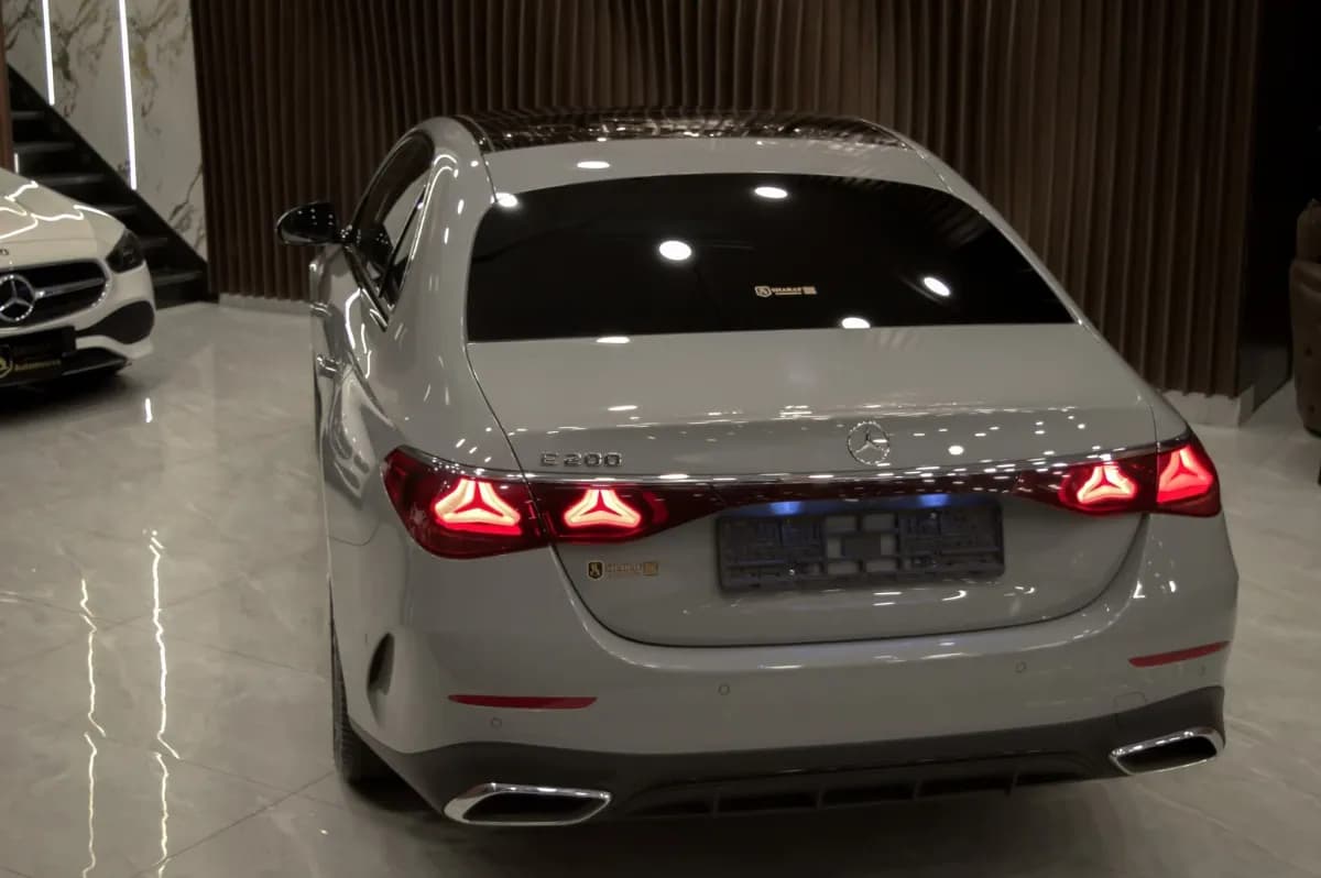 Mercedes-Benz E200 2024 AMG Nardo Gray Automatic — New