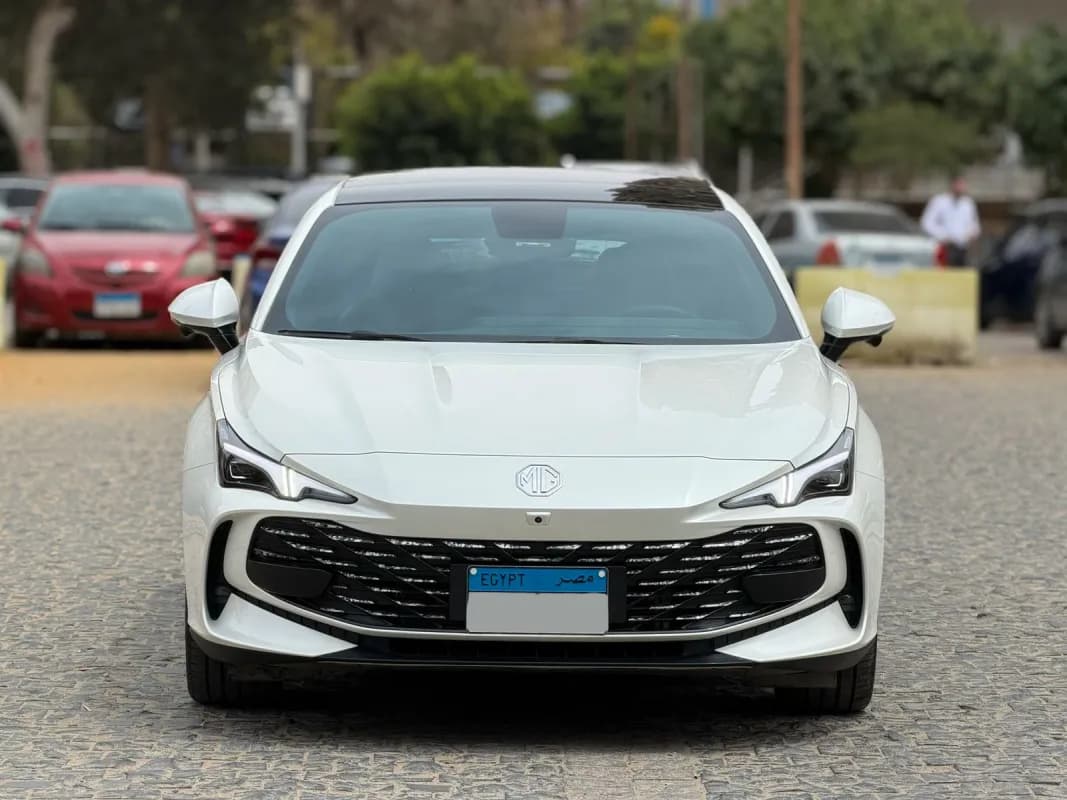MG 7 2025 Luxury White Automatic — Used