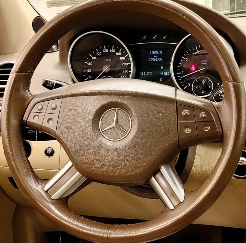 مرسيدس بنز MI 350 2007 فور ماتيك أسود أوتوماتيك — مستعملة