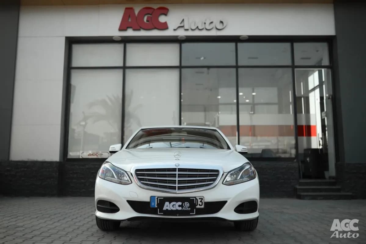 Mercedes-Benz E200 2016 Avantgrade White Automatic — Used