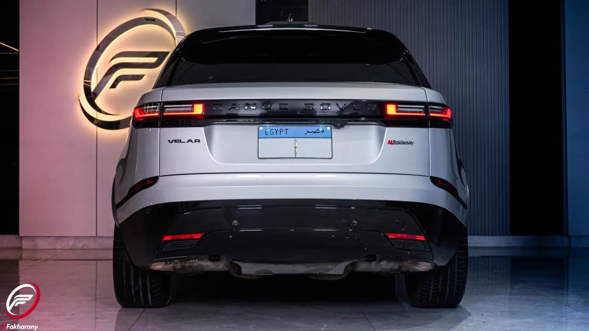 Land Rover Velar 2025 R-Dynamic SE Gray Automatic — Used