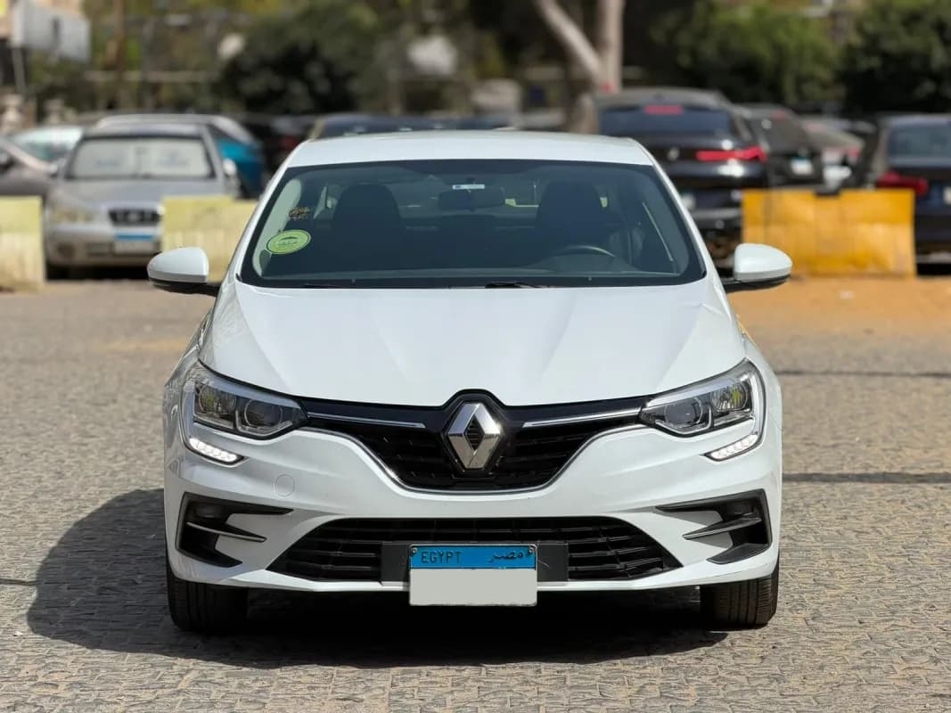 Renault Megane 2022 Dynamic White Automatic — Used