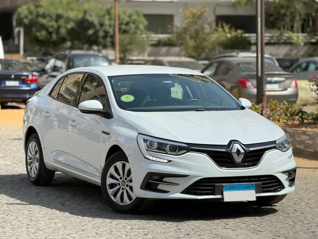 Renault Megane 2022 Dynamic White Automatic — Used