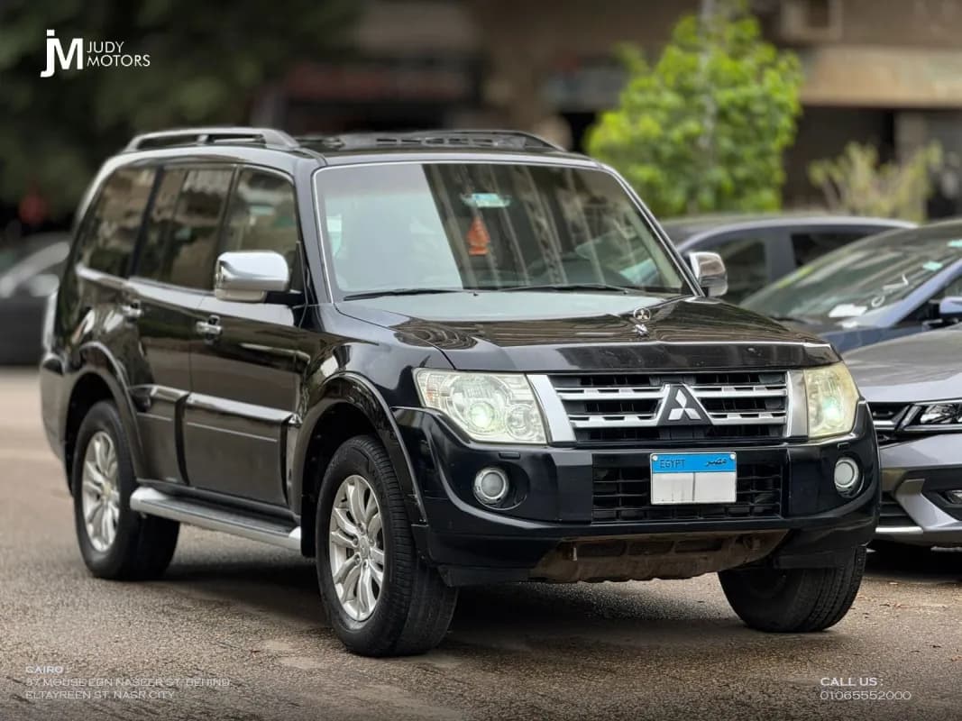 Mitsubishi Pajero 2014 Highline Black Automatic — Used
