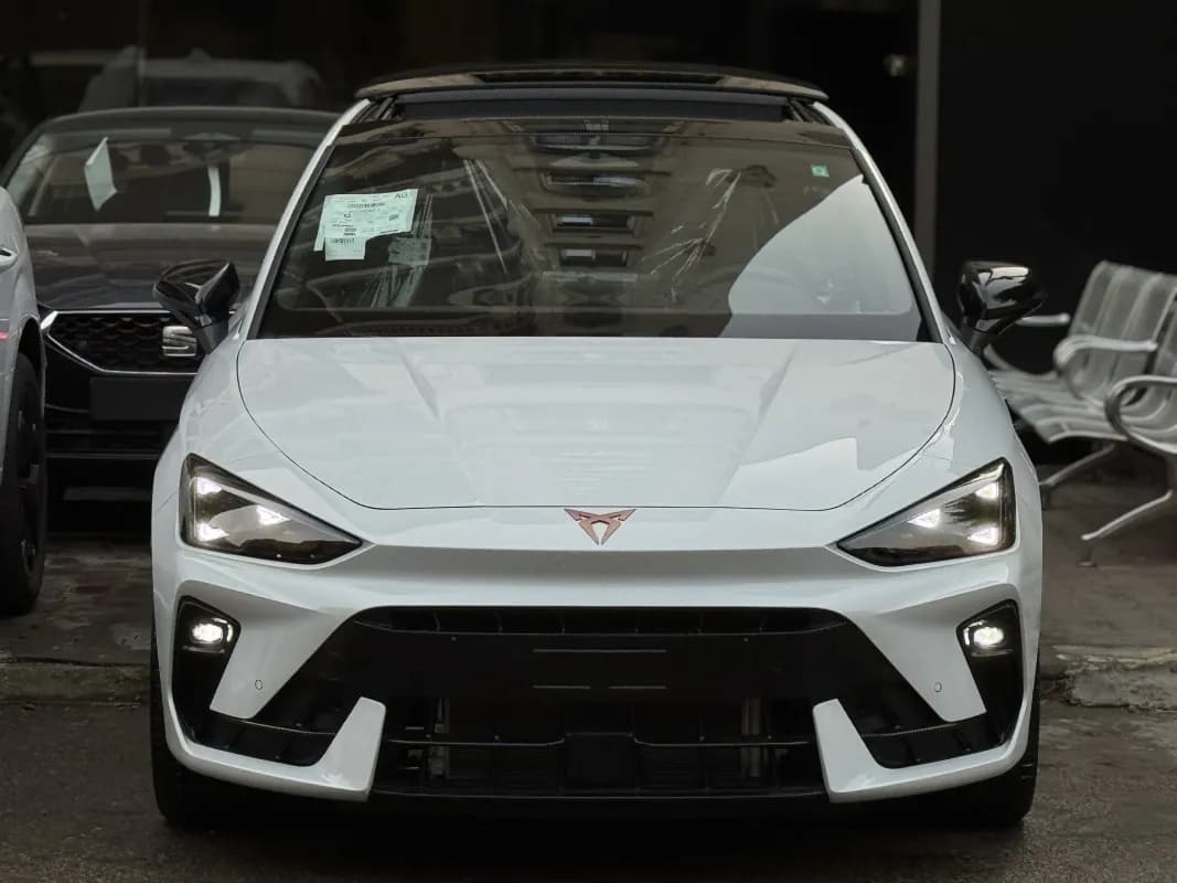 Cupra Leon 2026 V1 White Automatic — New