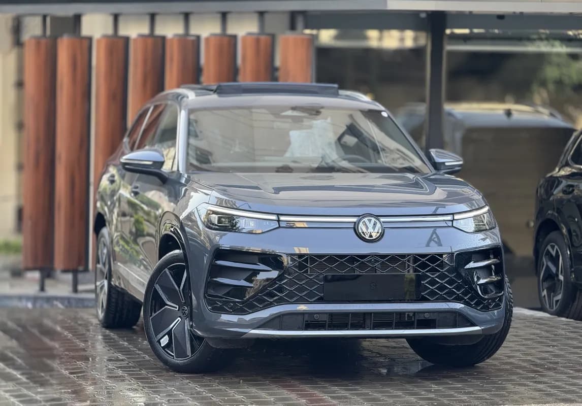 Volkswagen Tayron 2026 R-Line Gray Automatic — New