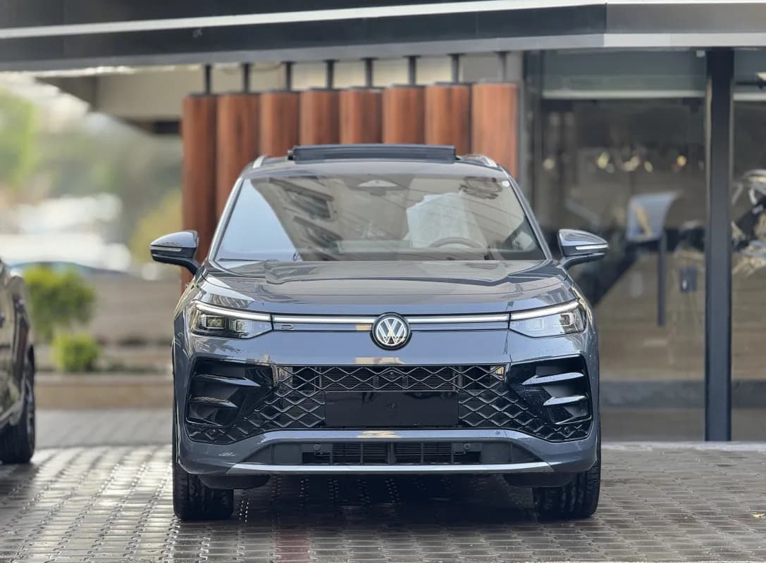 Volkswagen Tayron 2026 R-Line Gray Automatic — New