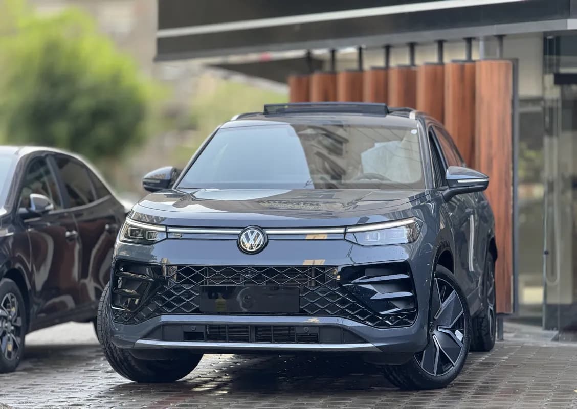 Volkswagen Tayron 2026 R-Line Gray Automatic — New