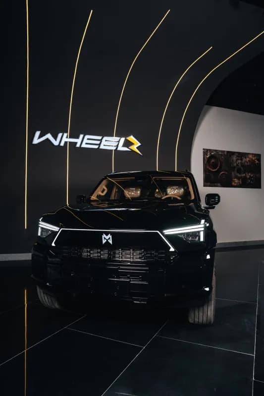 دونج فينج ام هيرو 2 2026 بريميم أسود أوتوماتيك — جديدة