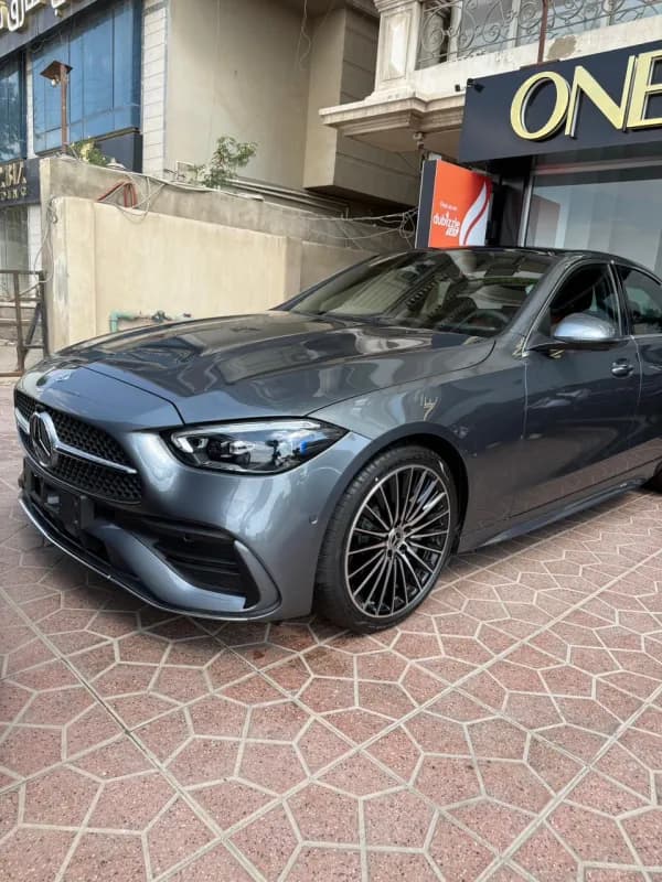 مرسيدس بنز C180 2026 ايه ام جي رمادي أوتوماتيك — جديدة