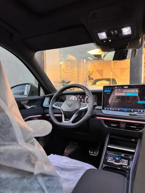 فولكس فاجن Tayron 2026 ار لاين أخضر زيتي أوتوماتيك — جديدة