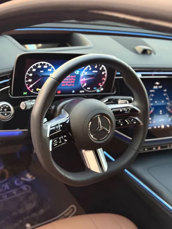 مرسيدس بنز E200 2026 ايه ام جي أسود أوتوماتيك — جديدة