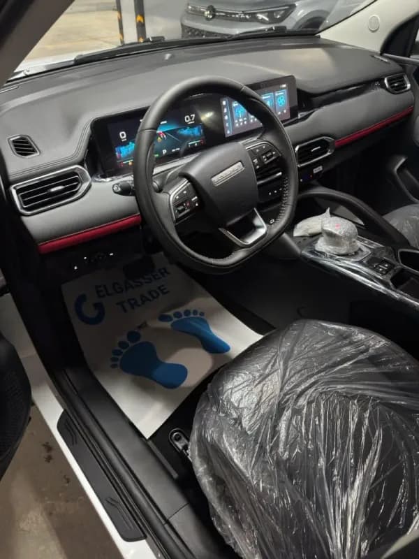سويست S05 2026 هاي لاين أبيض أوتوماتيك — جديدة