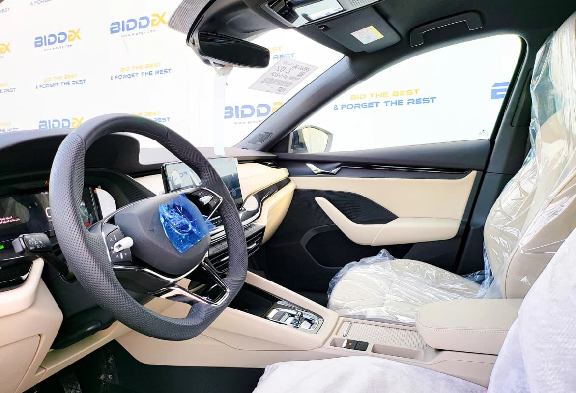 2024 ستايل بلس أسود أوتوماتيك — جديدة