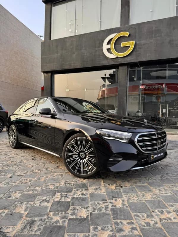 مرسيدس بنز E200 2026 اكسكلوسيف أسود أوتوماتيك — جديدة