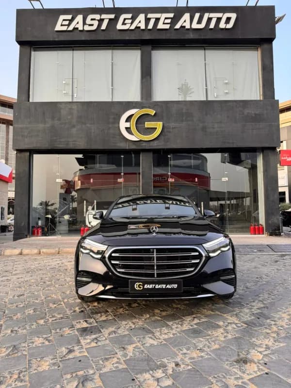 مرسيدس بنز E200 2026 اكسكلوسيف أسود أوتوماتيك — جديدة