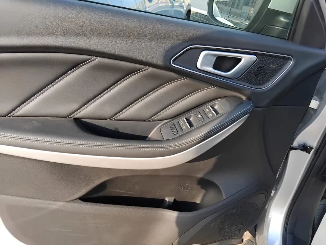 Chery Tiggo 7 2026 Luxury Silver Automatic — New
