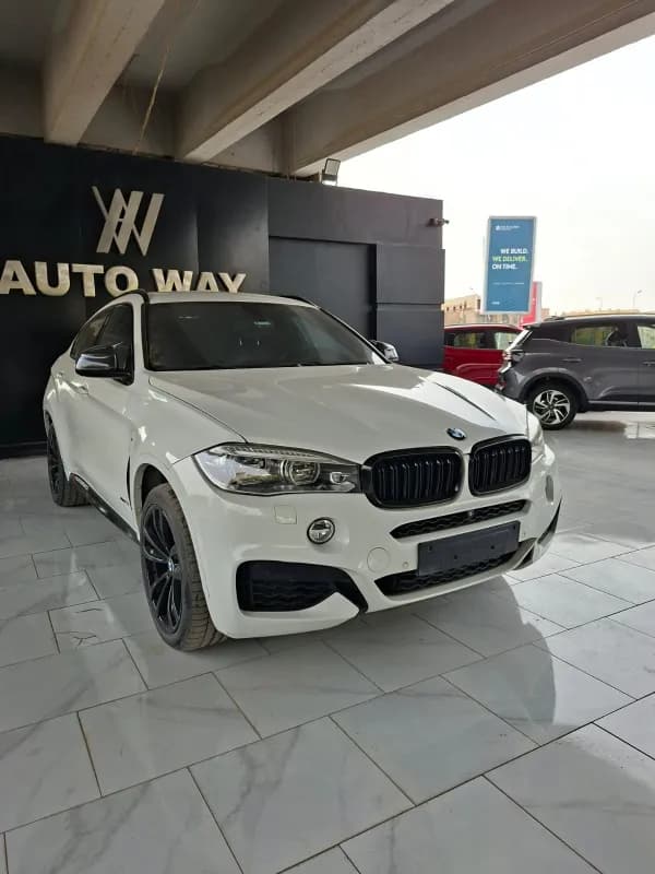 BMW X6 2019 M40i White Automatic — Used