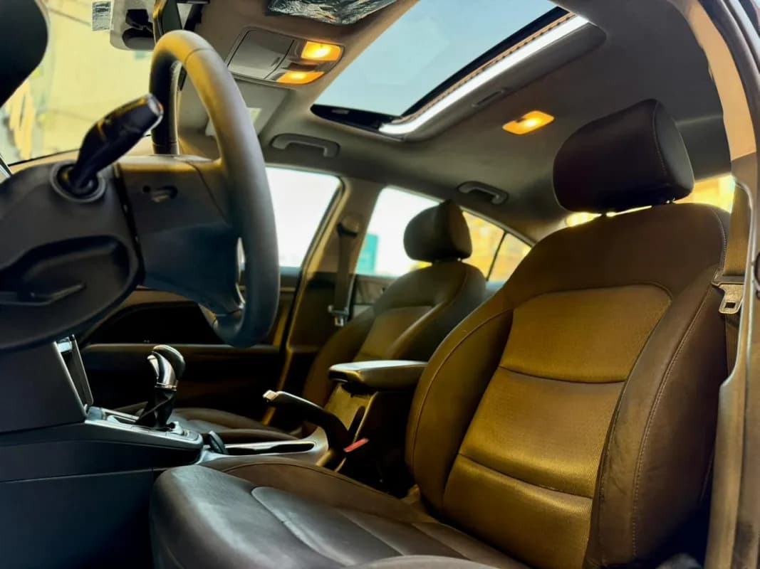 Hyundai Elantra AD 2019 Topline Black Automatic — Used