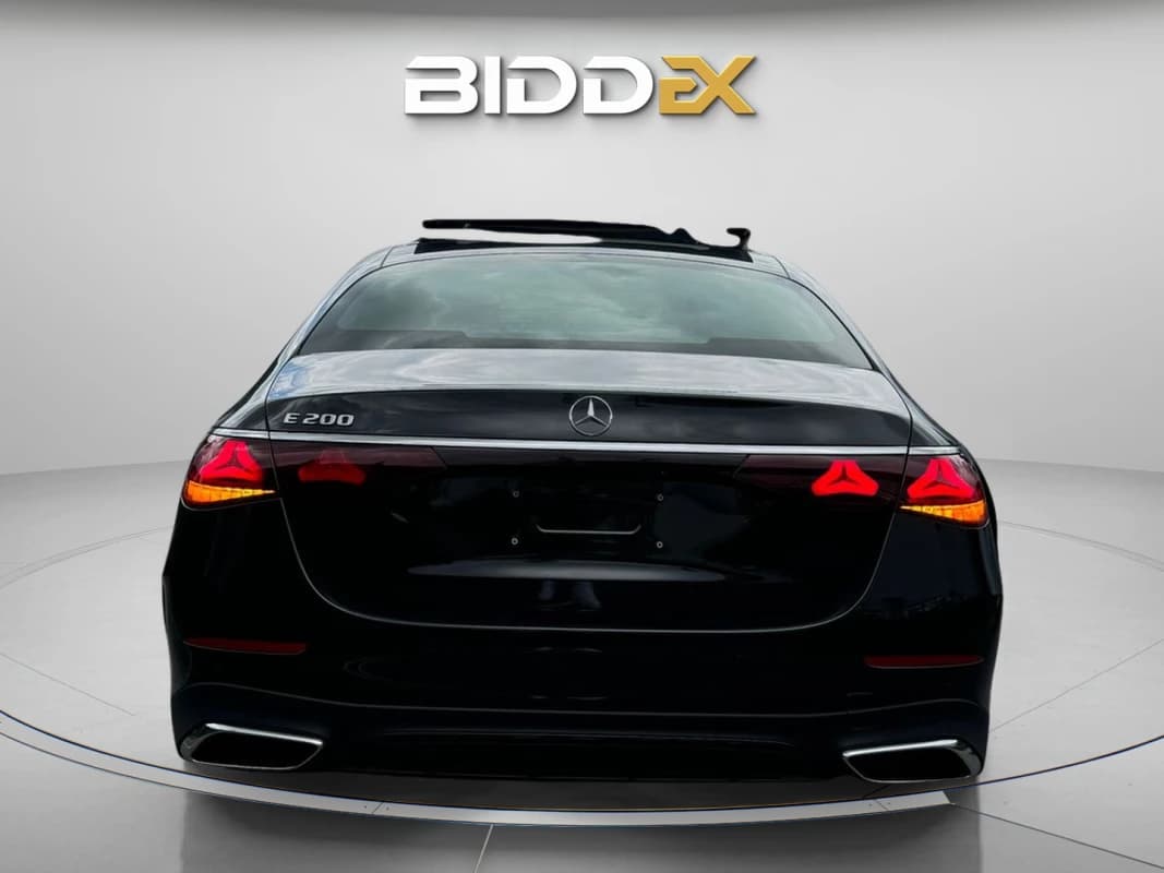 مرسيدس بنز E200 2024 اي ام جي فولي لوديد أسود أوتوماتيك — جديدة