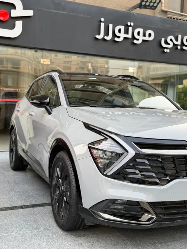 كيا سبورتاج 2024 جي تي لاين أبيض أوتوماتيك — مستعملة