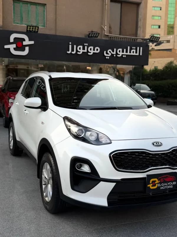 كيا سبورتاج 2022 ال اكس أبيض أوتوماتيك — مستعملة