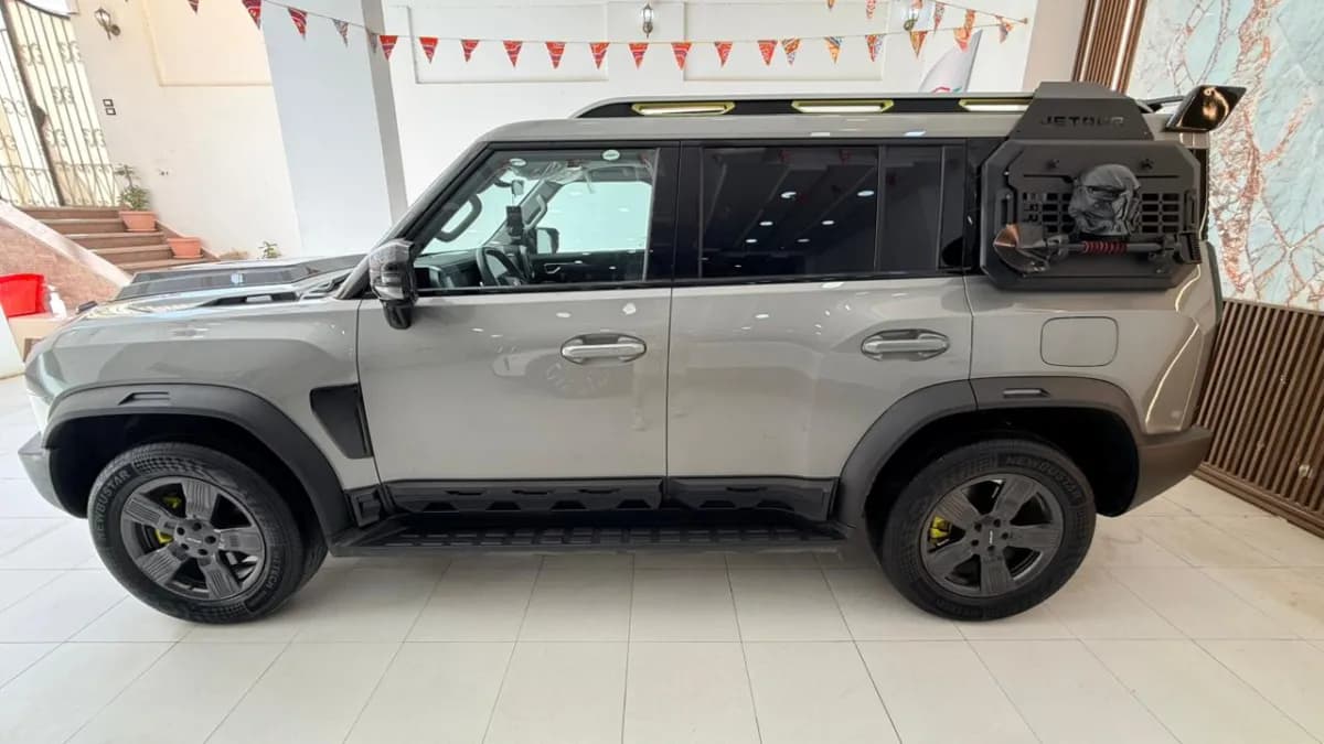 Jetour T2 2025 Luxury Gray Automatic — Used