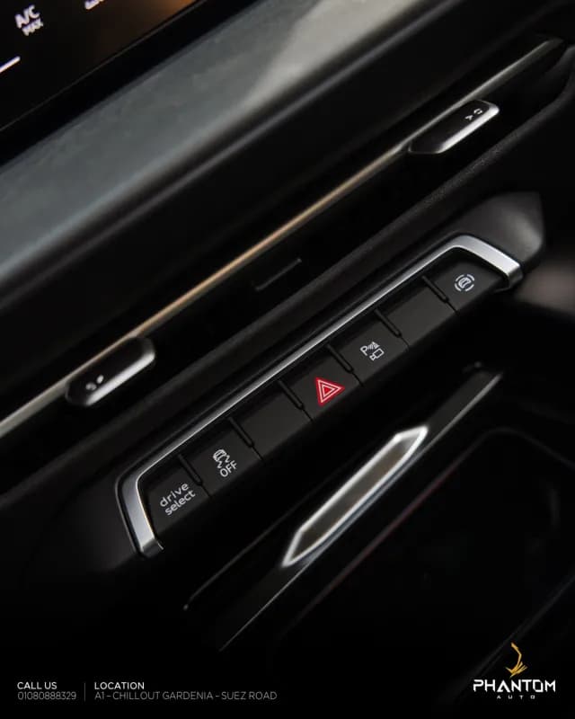 أودي كيو 3 2026 SUV اس لاين رمادي إسمنتي أوتوماتيك — جديدة