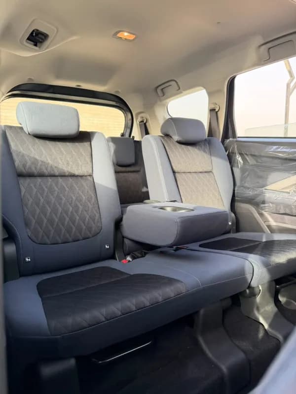 Mitsubishi Xpander 2025 Highline Black Automatic — New