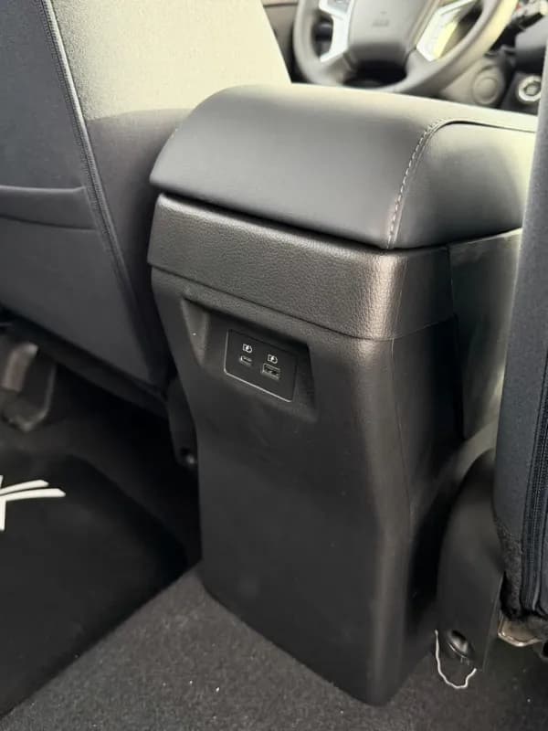 Mitsubishi Xpander 2025 Highline Black Automatic — New