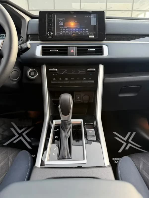 Mitsubishi Xpander 2025 Highline Black Automatic — New