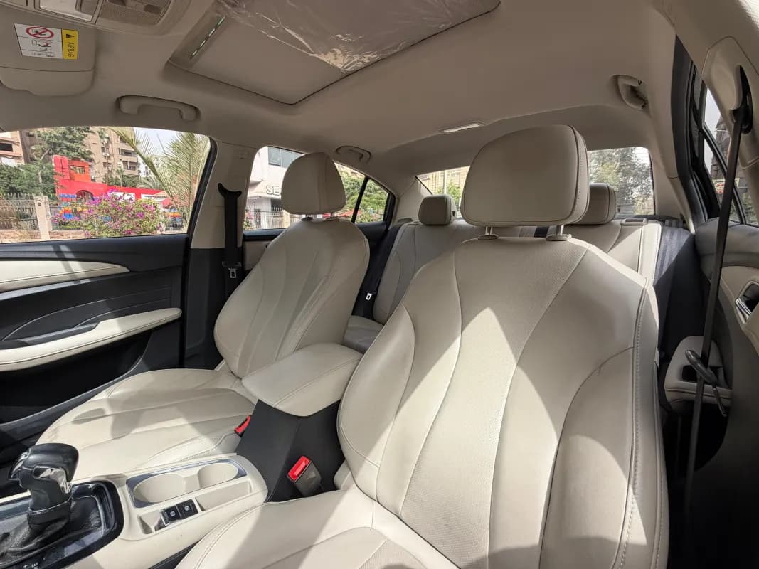 MG 5 2025 Luxury Black Automatic — Used