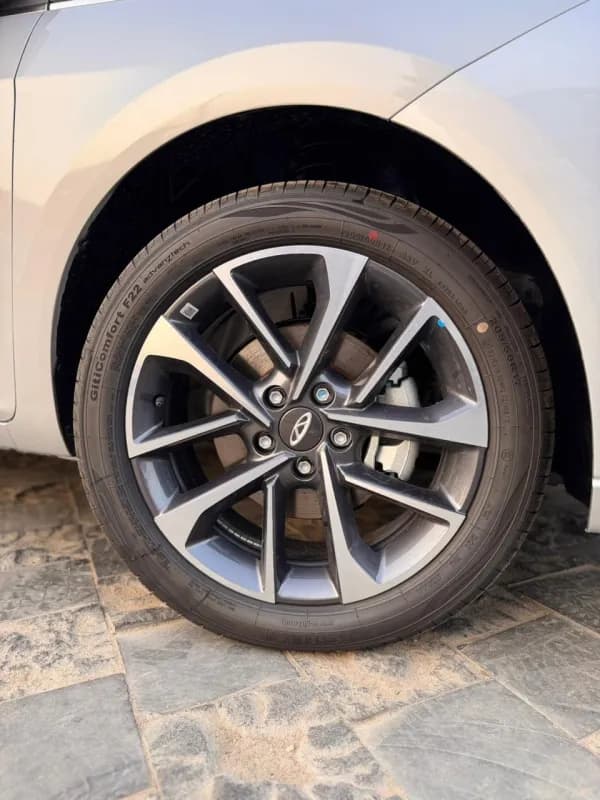 شيري أريزو 6 2026 جي تي فضي قابض مزدوج — جديدة