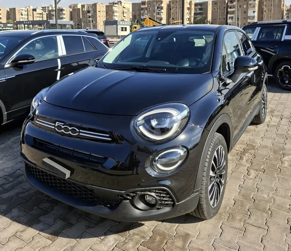 فيات 500 اكس 2026 استندرد أسود أوتوماتيك — جديدة