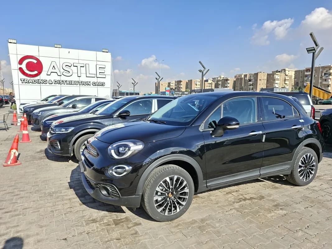 فيات 500 اكس 2026 استندرد أسود أوتوماتيك — جديدة