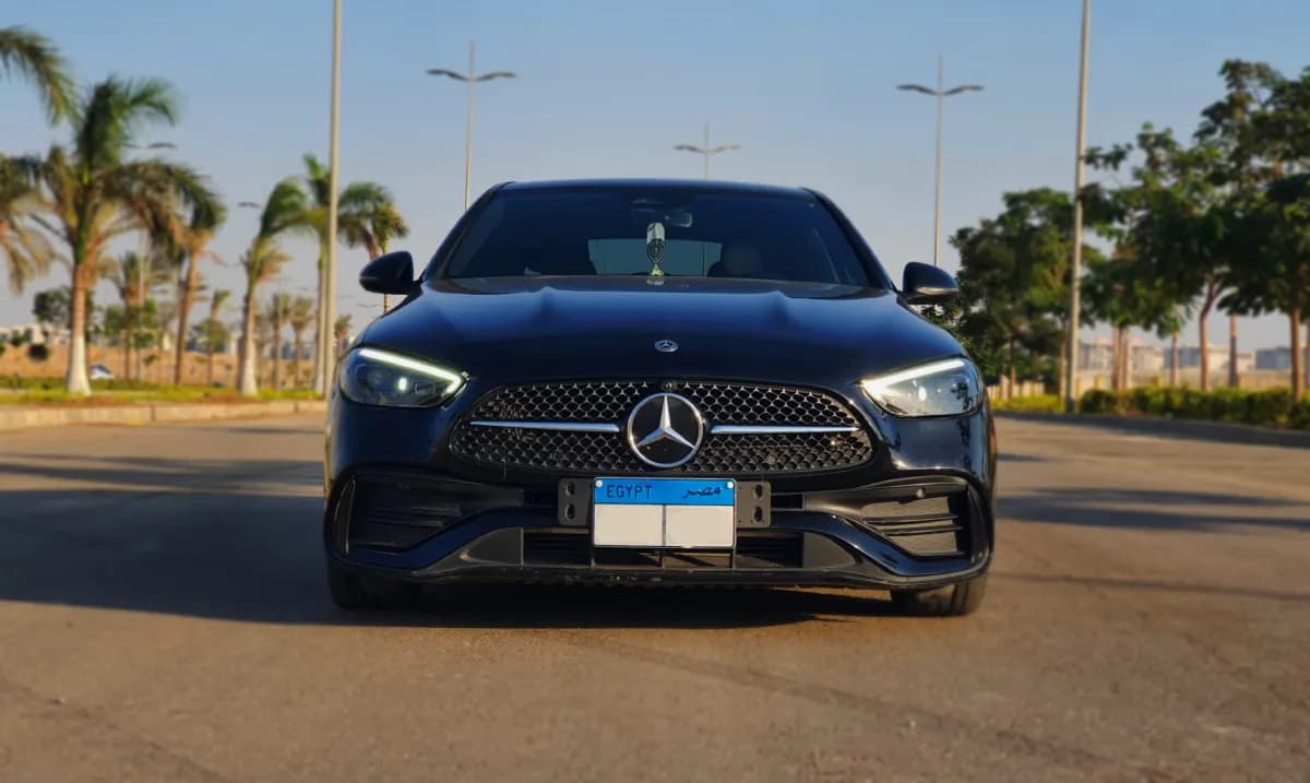 مرسيدس بنز C200 2026 ايه ام جي أسود أوتوماتيك — مستعملة
