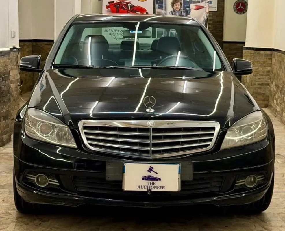 مرسيدس بنز C180 2009 كلاسيك أسود أوتوماتيك — مستعملة
