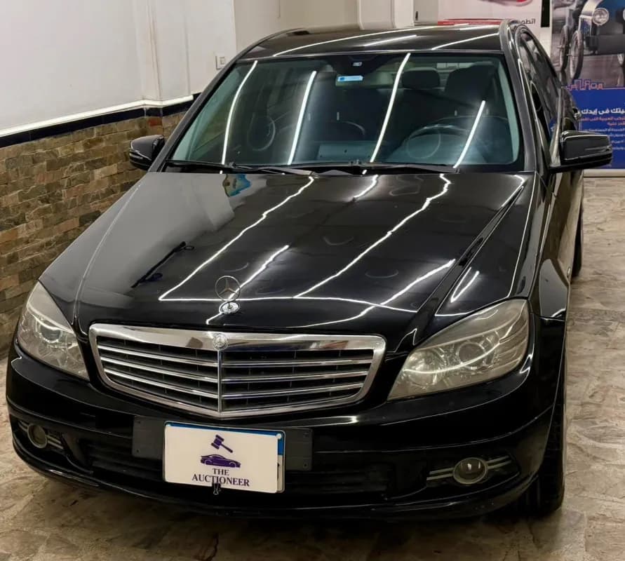 مرسيدس بنز C180 2009 كلاسيك أسود أوتوماتيك — مستعملة