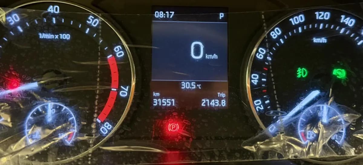 سكودا اوكتافيا A8 2022 لوفت أبيض أوتوماتيك — مستعملة