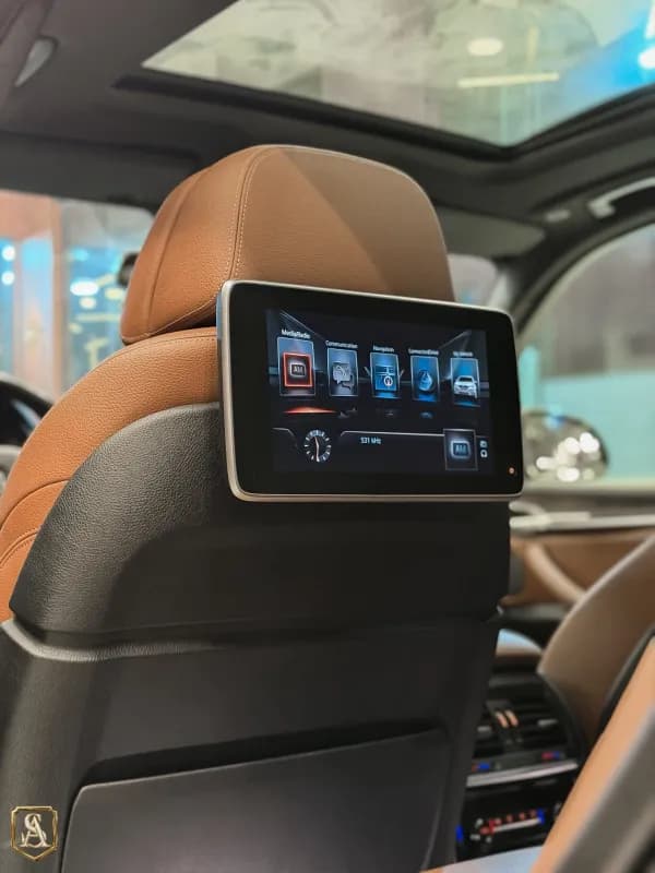 بي ام دبليو X5 2017 ام 50 اي أزرق غامق أوتوماتيك — مستعملة