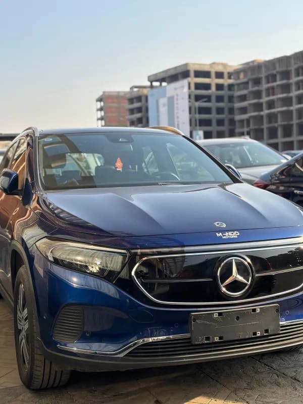 مرسيدس بنز اي كيو ايه 260 2024 لاكشيري أزرق أوتوماتيك — مستعملة