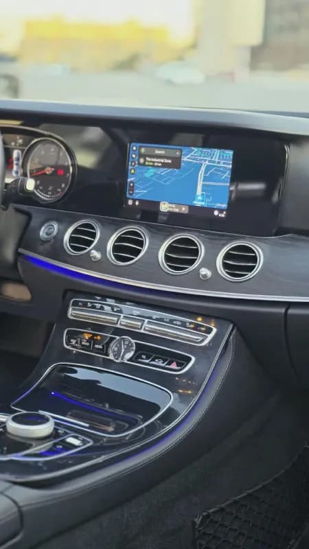 مرسيدس بنز E200 2017 افنجارد رمادي أوتوماتيك — مستعملة