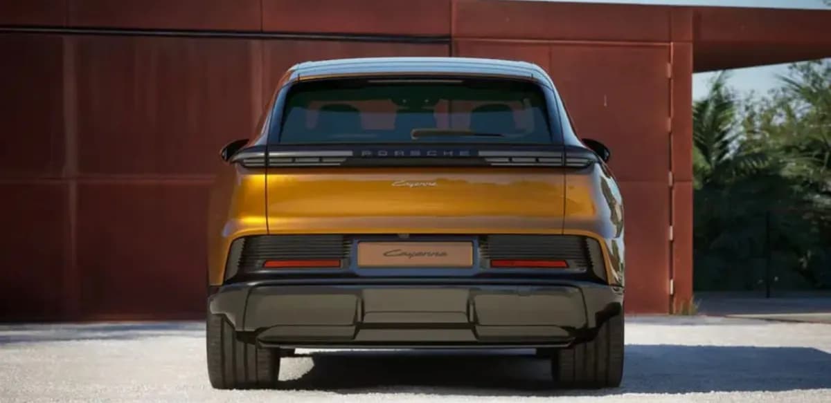 Porsche Cayenne 2026 Electric Gold Automatic — New